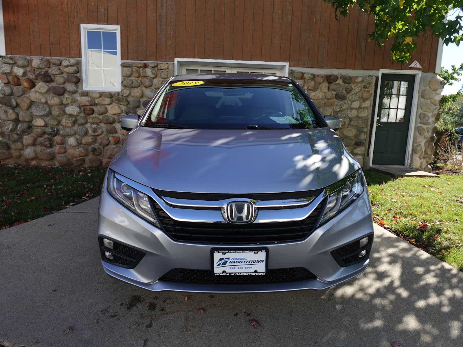 Used 2019 Honda Odyssey EX image 2