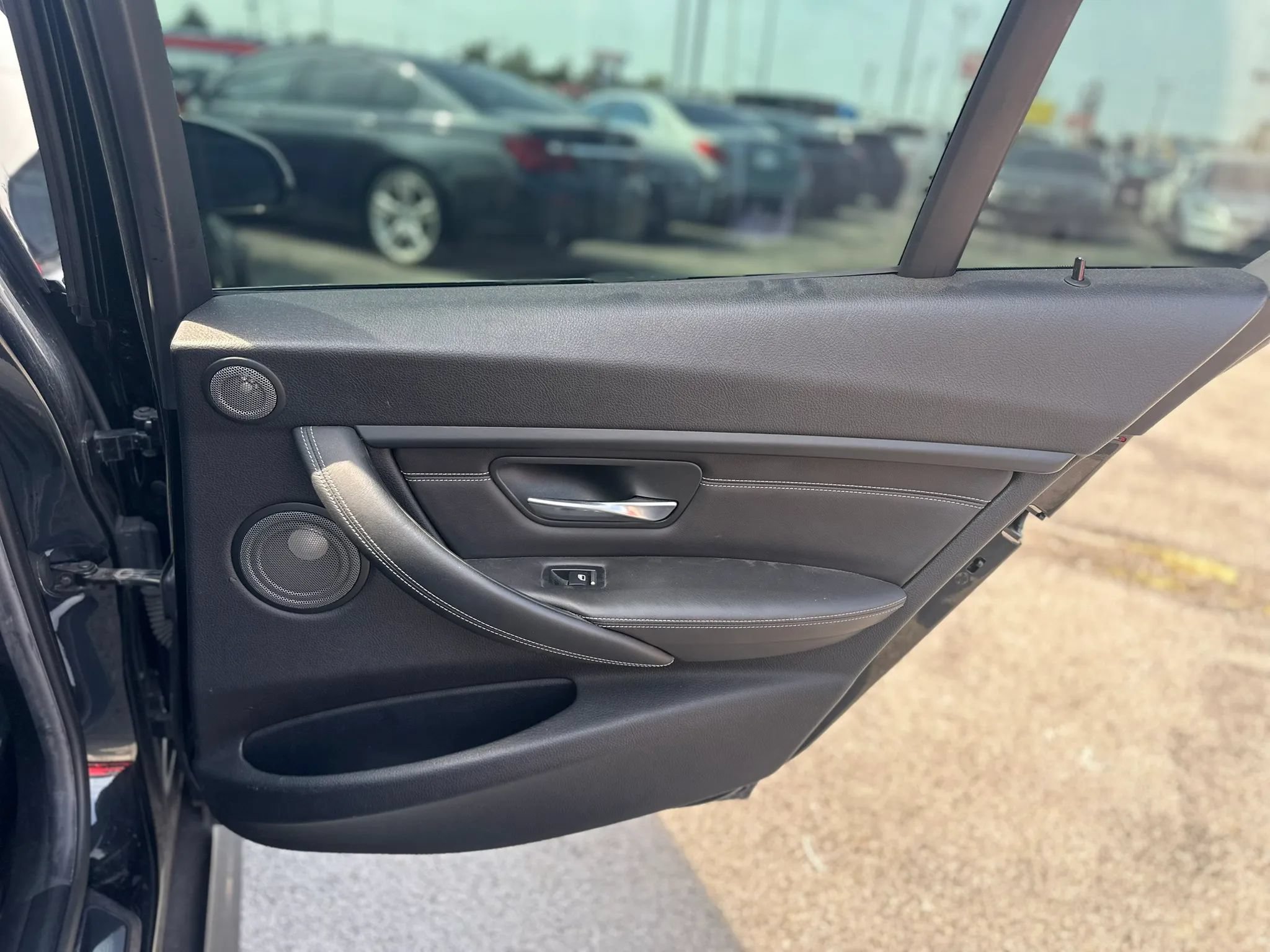 Used 2017 BMW M3 RWD image 28