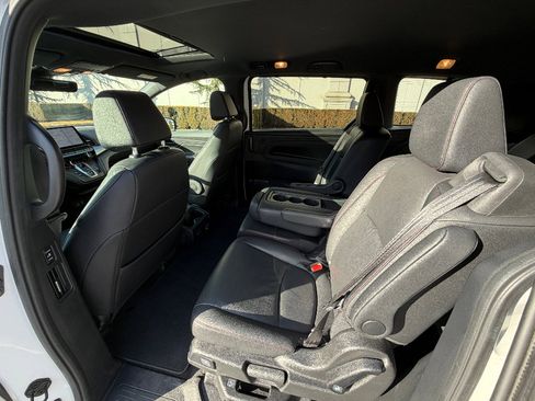 Used 2025 Honda Odyssey Sport-L image 19