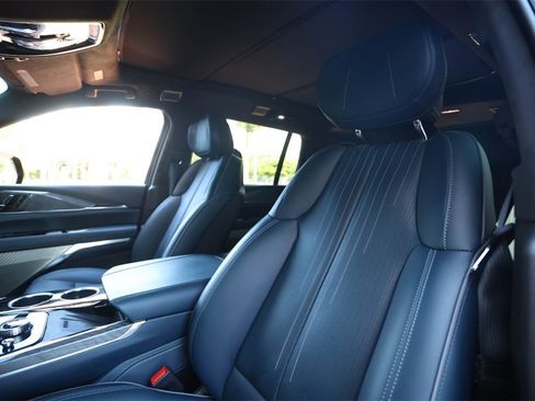 Used 2025 Cadillac Escalade IQ Sport 2 w/ LPO, ONYX Package image 37