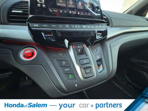 Used 2025 Honda Odyssey Sport-L image 19