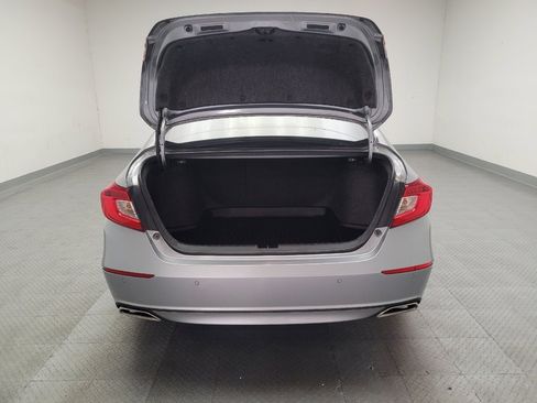 Used 2018 Honda Accord Touring image 29