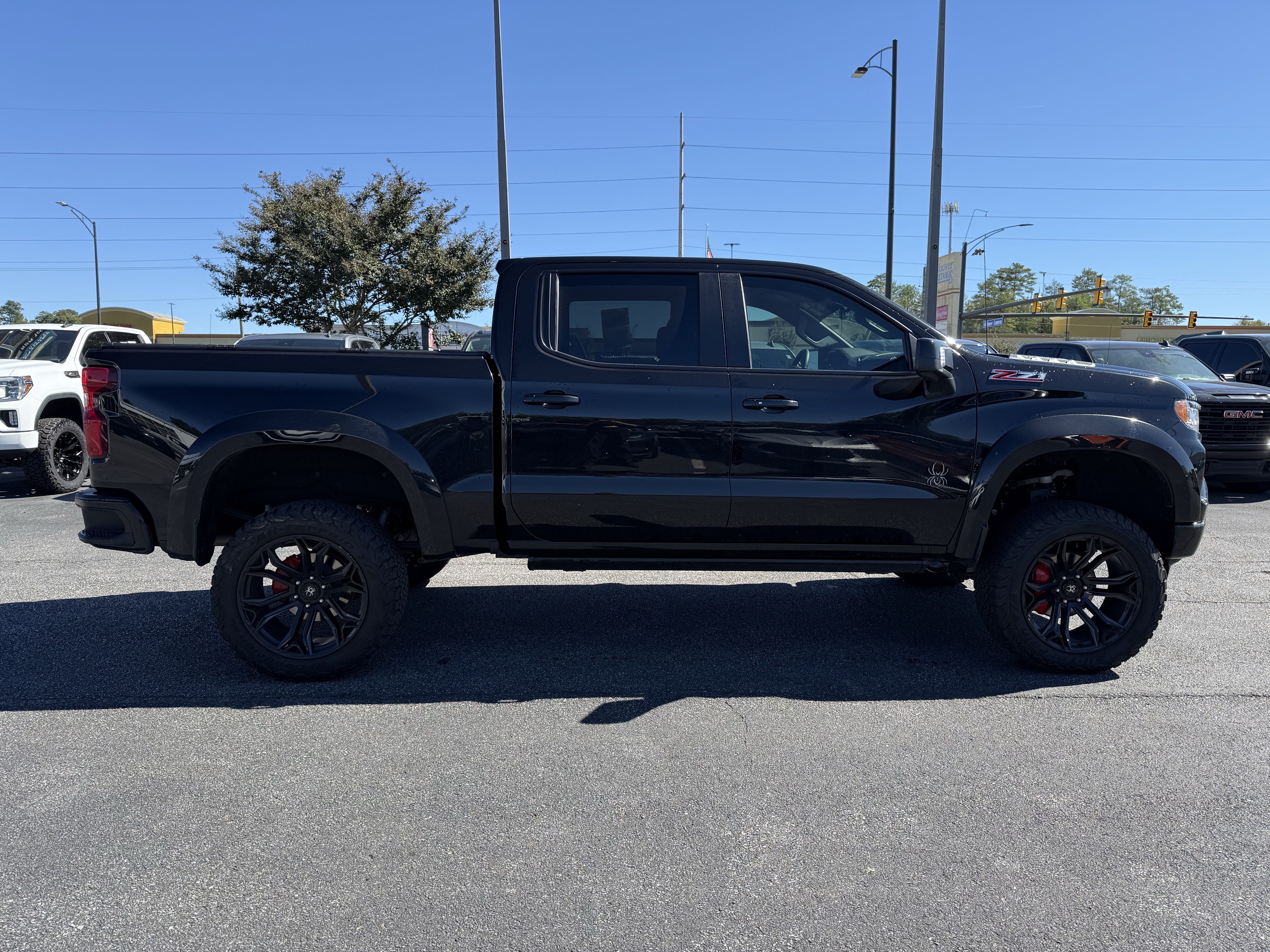 Used 2025 Chevrolet Silverado 1500 RST AWD/4WD image 12