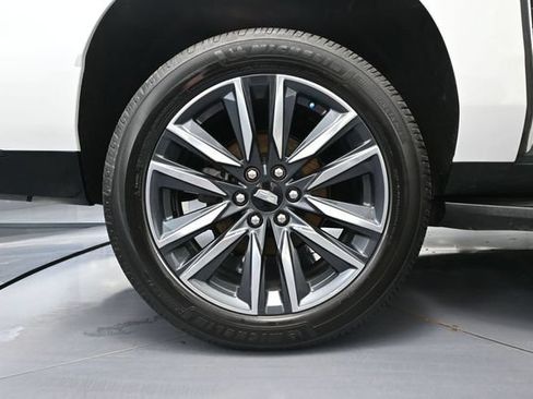 Used 2021 Cadillac Escalade ESV Sport w/ Heavy-Duty Trailer Package AWD/4WD image 17