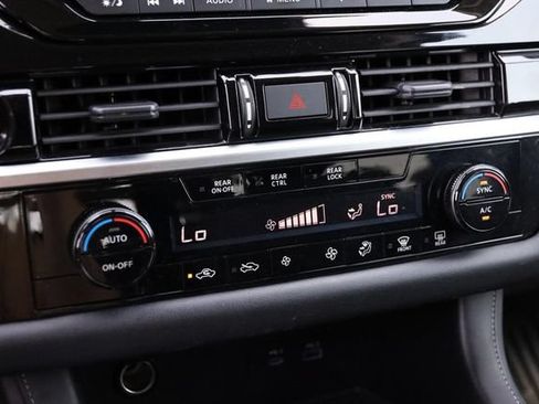 Certified 2022 Nissan Pathfinder S FWD image 17