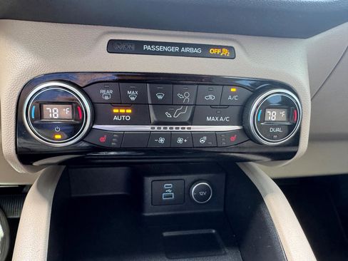 Used 2021 Ford Escape SEL FWD image 17