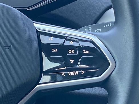 Used 2024 Volkswagen ID.4 S image 8