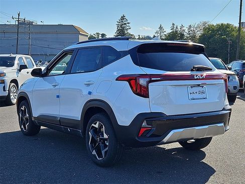 New 2026 Kia Seltos S image 4