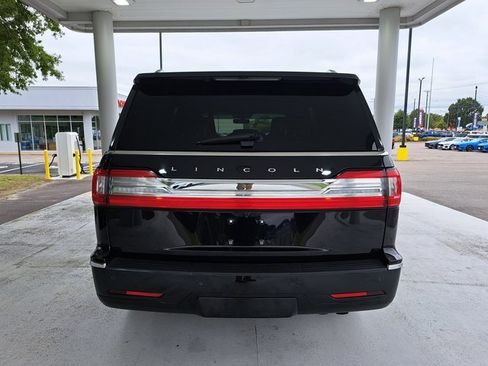Used 2021 Lincoln Navigator Reserve image 5