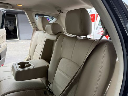 Used 2012 Nissan Murano SL w/ Navigation Pkg AWD/4WD image 17
