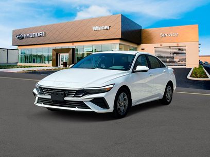 New 2025 Hyundai Elantra Blue