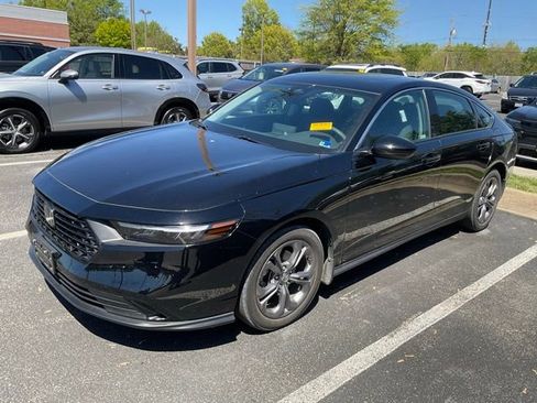 Used 2024 Honda Accord EX image 1