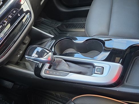 Used 2025 Buick Envista Avenir image 25