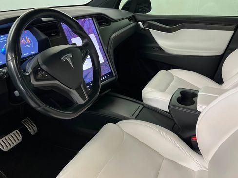 Used 2021 Tesla Model X Performance image 16