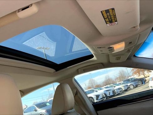 Used 2013 Lexus ES 350 w/ Luxury Pkg image 14