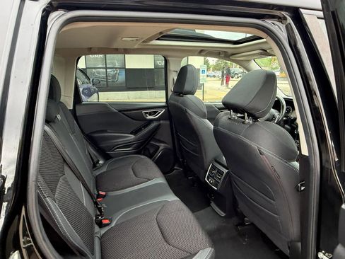 Used 2020 Subaru Forester Premium AWD/4WD image 23