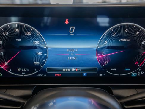 Certified 2023 Mercedes-Benz GLC 300 image 10