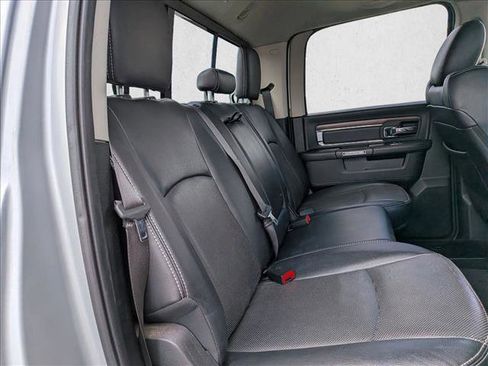 Used 2017 RAM 1500 Laramie w/ Convenience Group AWD/4WD image 19