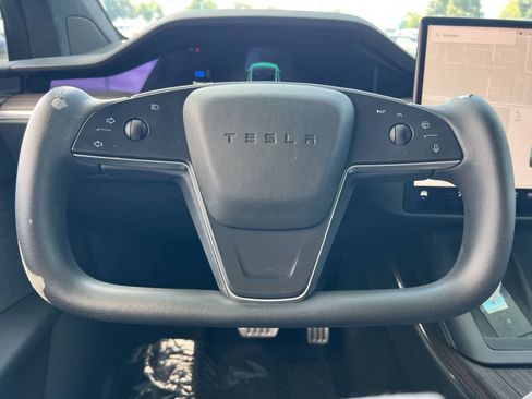 Used 2023 Tesla Model X AWD/4WD image 22