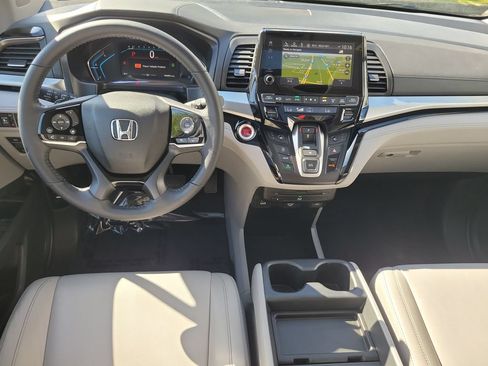 Used 2021 Honda Odyssey Touring image 27