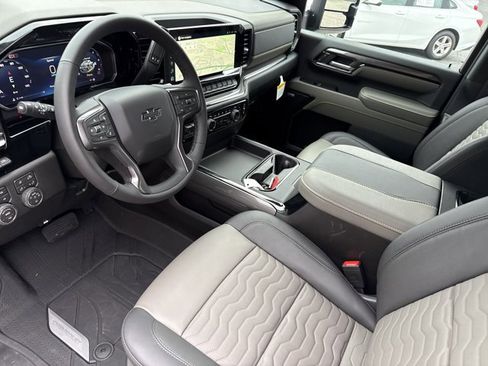 New 2026 Chevrolet Silverado 2500 ZR2 image 11