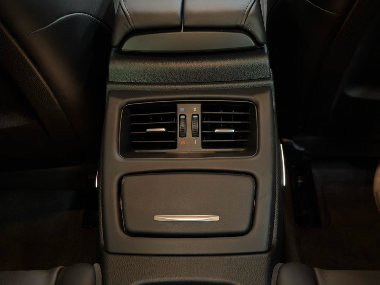 Used 2011 BMW M3 Coupe RWD image 28