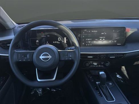 New 2026 Nissan Kicks SV w/ SV Premium Package image 5