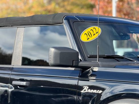 Used 2022 Ford Bronco Black Diamond image 7