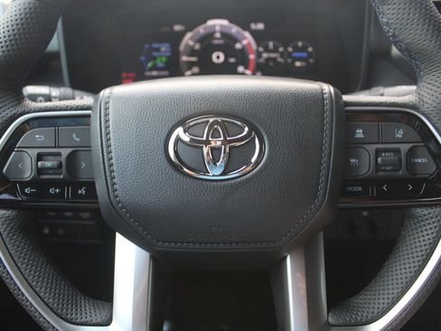 Certified 2026 Toyota Tundra Platinum AWD/4WD image 30