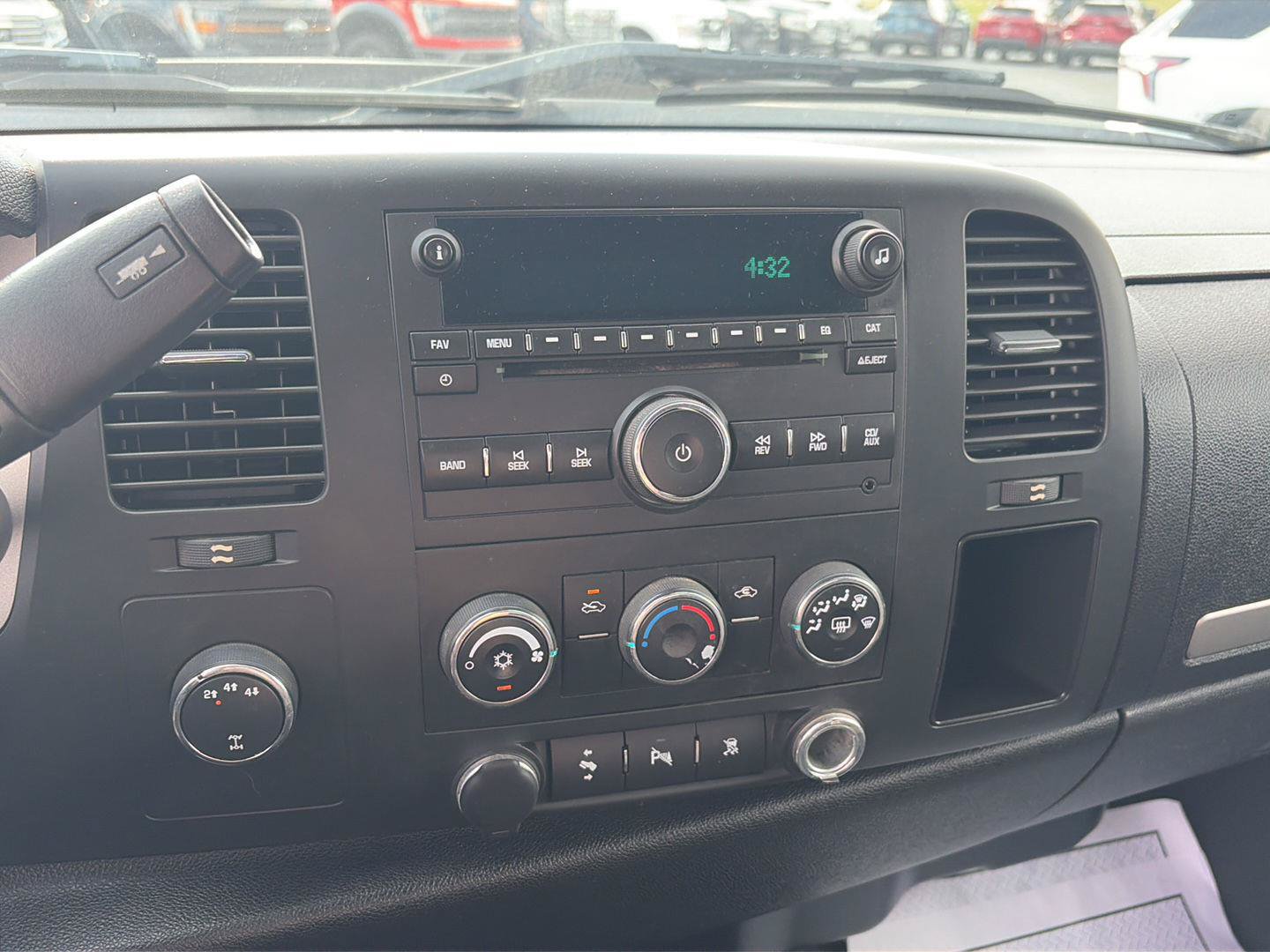 Used 2011 GMC Sierra 2500 SLE w/ Convenience Package AWD/4WD image 22