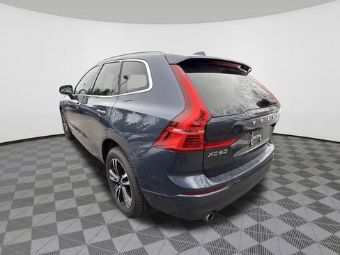 Used 2018 Volvo XC60 T6 Momentum w/ Convenience Package image 5
