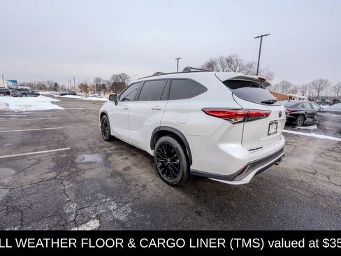 Used 2023 Toyota Highlander XSE image 5