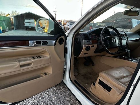 Used 2009 Volkswagen Touareg V6 AWD/4WD image 19