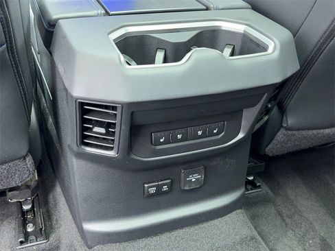 Used 2023 Toyota Tundra Platinum image 39