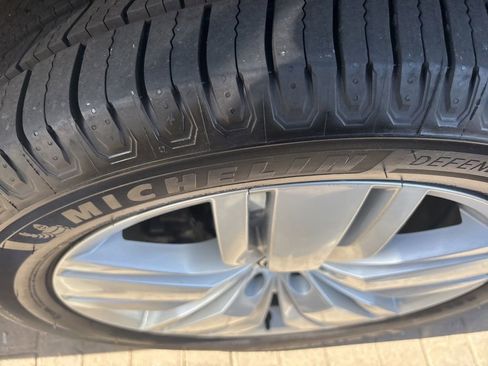 Used 2019 Volkswagen Atlas SEL Premium AWD/4WD image 3