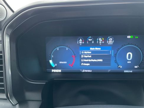 Used 2023 Ford F250 Platinum image 17