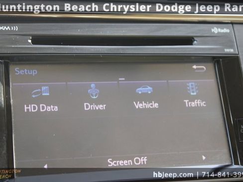 Used 2016 Toyota Avalon XLE Premium image 26