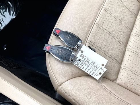 Used 2017 Mercedes-Benz GLE 350 4MATIC image 14