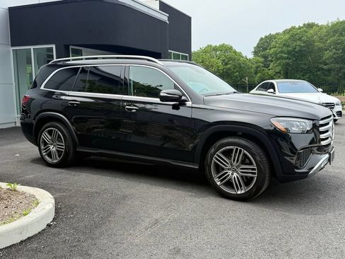 Used 2026 Mercedes-Benz GLS 450 4MATIC image 7