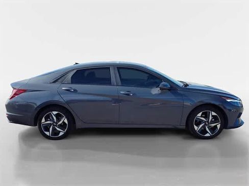 Certified 2023 Hyundai Elantra SEL w/ Convenience Package image 12