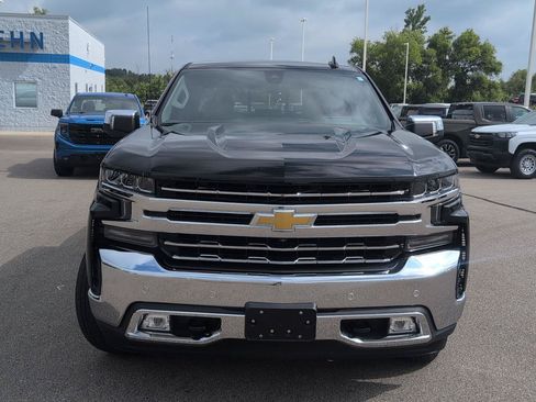Used 2019 Chevrolet Silverado 1500 LTZ w/ LTZ Plus Package AWD/4WD image 12