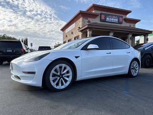 Used 2022 Tesla Model 3 Long Range AWD/4WD image 2