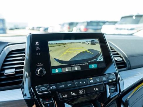 Used 2023 Honda Odyssey Elite image 24