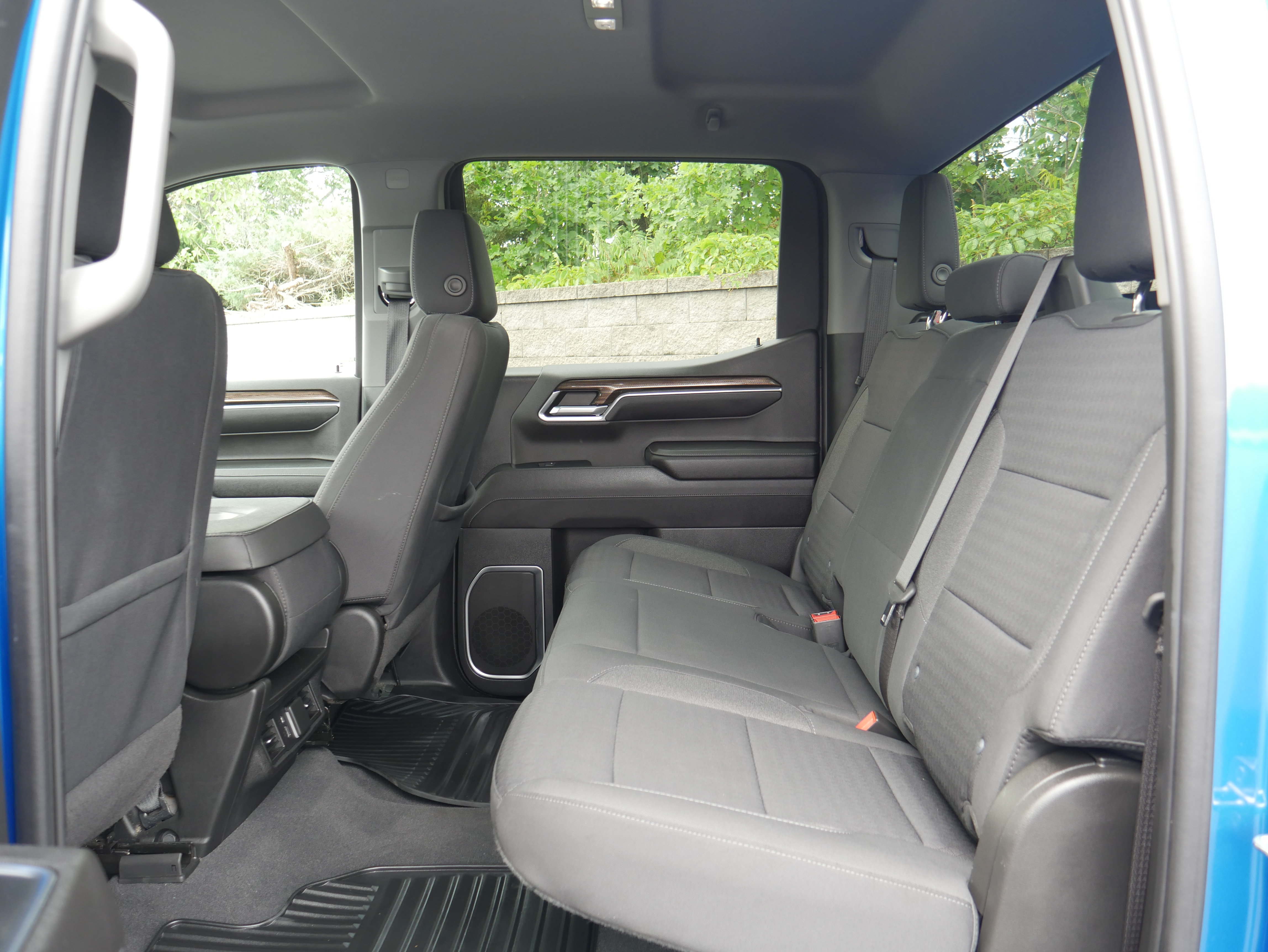 Certified 2023 Chevrolet Silverado 1500 RST AWD/4WD image 15