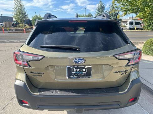Used 2025 Subaru Outback Onyx Edition XT AWD/4WD image 4