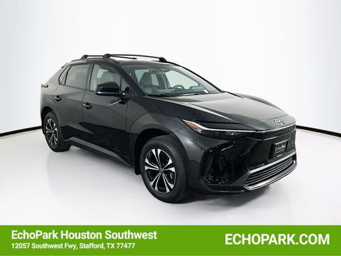 Used 2024 Toyota bZ4X FWD w/ Weather Package image 1