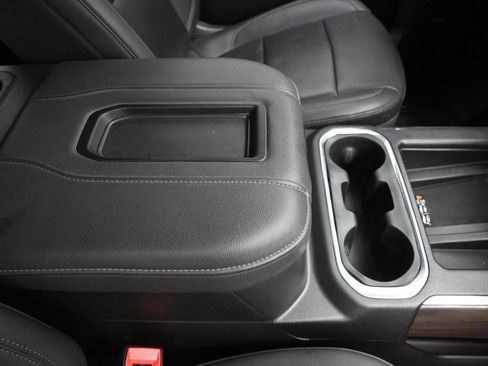 Used 2022 GMC Sierra 2500 SLT w/ SLT Preferred Package image 31