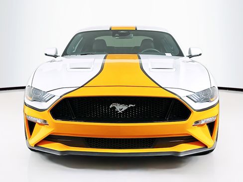 Used 2022 Ford Mustang GT Premium w/ Equipment Group 401A RWD image 2
