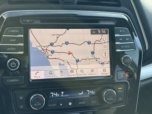 Used 2022 Nissan Maxima SV image 17