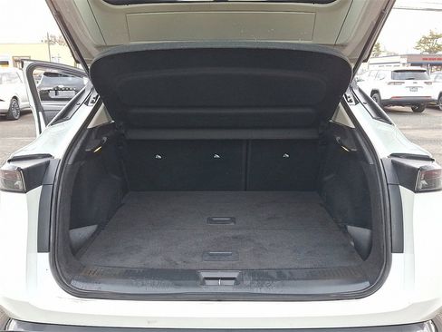 Used 2023 Nissan Ariya FWD image 28
